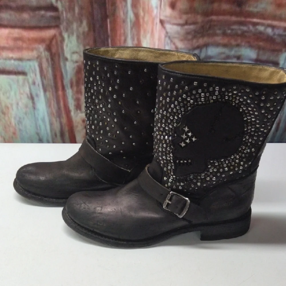 Frye Black Studded Skull Combat Boots Size 11 - Picture 7 of 11